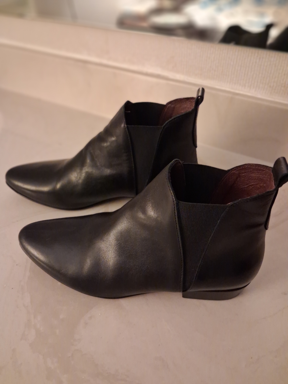 Black Leather Pointed Chelsea Ankle Boots